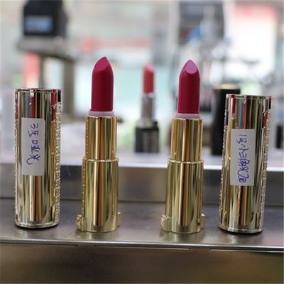 Pájaro con pico congelado mate Molde de lápiz labial personalizado 12 agujeros ISO