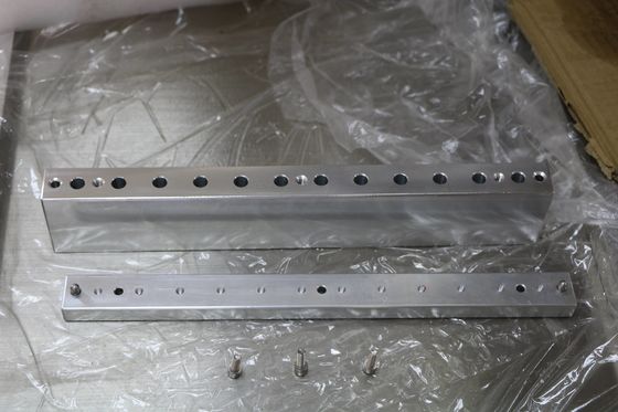 Pluma de espuma Molde de lápiz labial personalizado de aleación de aluminio de doce agujeros