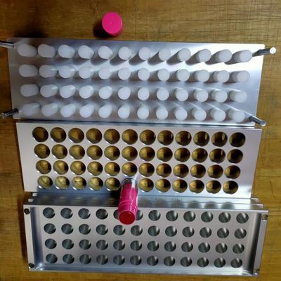 48 agujeros Molde de lápiz labial personalizado llenando caliente 1-2 moldes por minuto