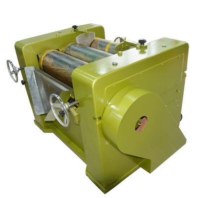 Máquina de molienda de lápiz labial Laboratorio S150 Máquina de molienda de tres rodillos