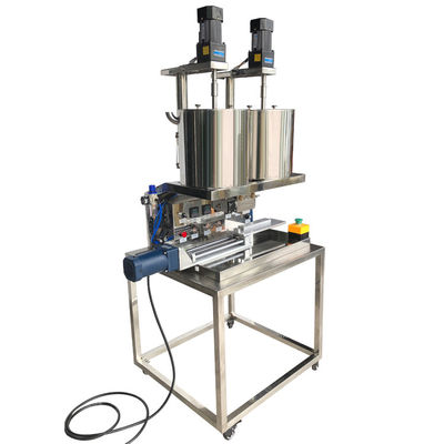 2.6KW Línea de producción de lápiz labial Máquina de llenado de lápiz labial de mármol doble color