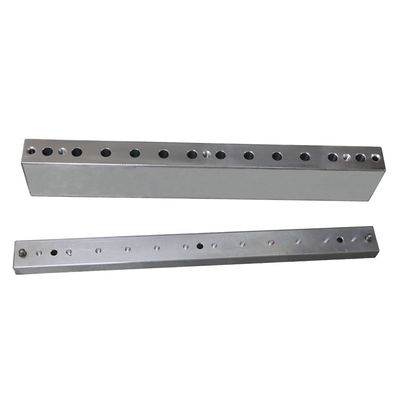 3-5 moldes por minuto Línea de producción de lápiz labial 12 agujeros Kit de molde de lápiz labial