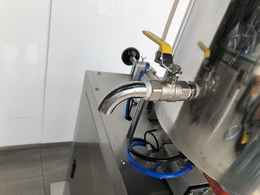 Máquina automática de llenado de brillo para labios SUS304 con una sola cabeza vertical