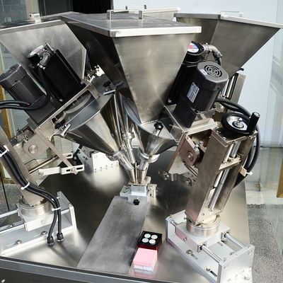 Máquina para hacer polvo cosmético 4 Máquina de llenado de polvo de color