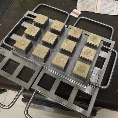 Fácil de operar la máquina de fabricación de polvo cosmético de 6 agujeros de aluminio molde