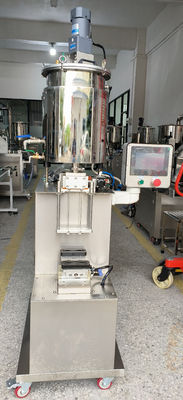 220V 2.3kw Máquina automática de llenado de brillo labial de dos cabezas