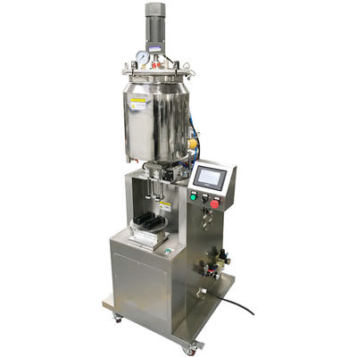 220V 2.3kw Máquina automática de llenado de brillo labial de dos cabezas