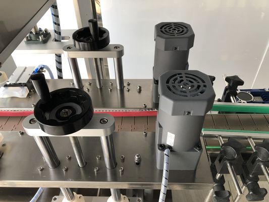 Muchos tipos de botellas Servo Capping Machine Automático Botella Capper 20-50 Pcs / Min