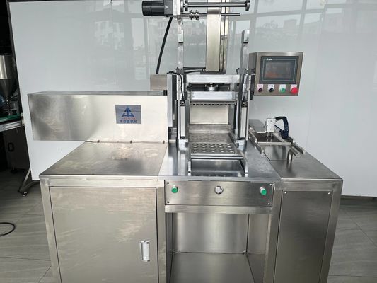 Máquina de prensado de polvo de rubor totalmente automática con 3 moldes/minuto