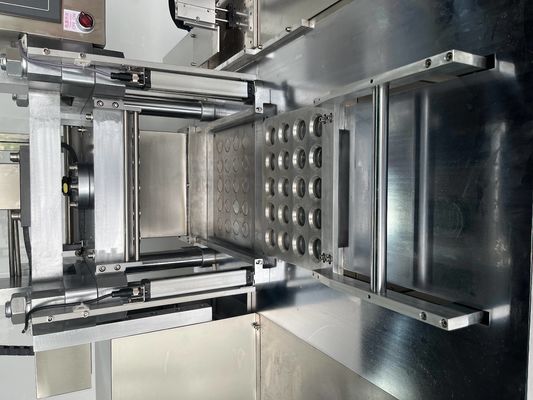 Máquina de prensado de polvo de rubor totalmente automática con 3 moldes/minuto