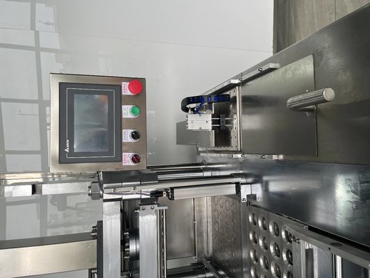 Máquina de prensado de polvo de rubor totalmente automática con 3 moldes/minuto